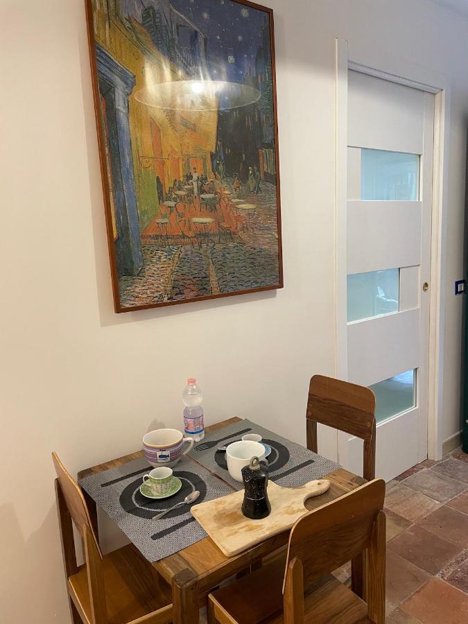 La Dimora Del Santo Apartment Naples Luaran gambar