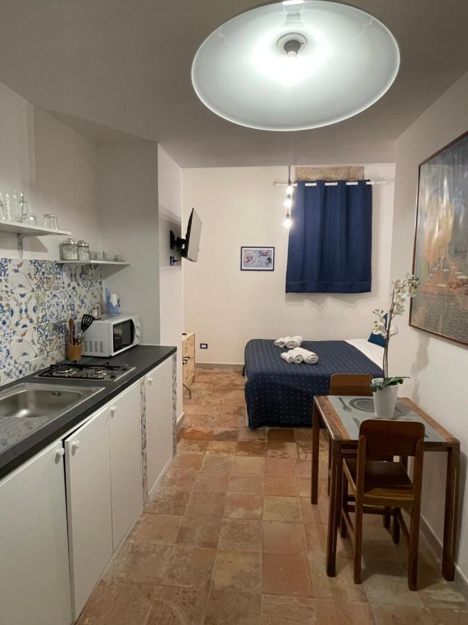 La Dimora Del Santo Apartment Naples Luaran gambar
